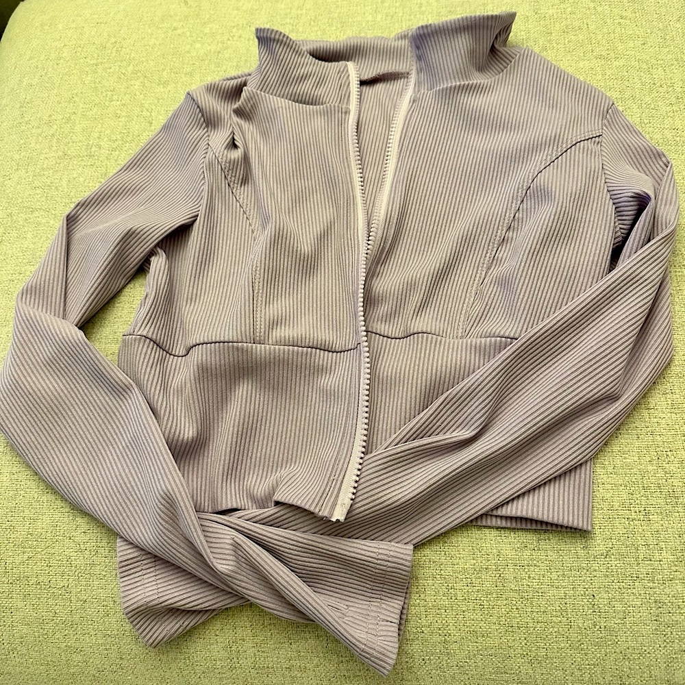 Women purple crop top long sleeve